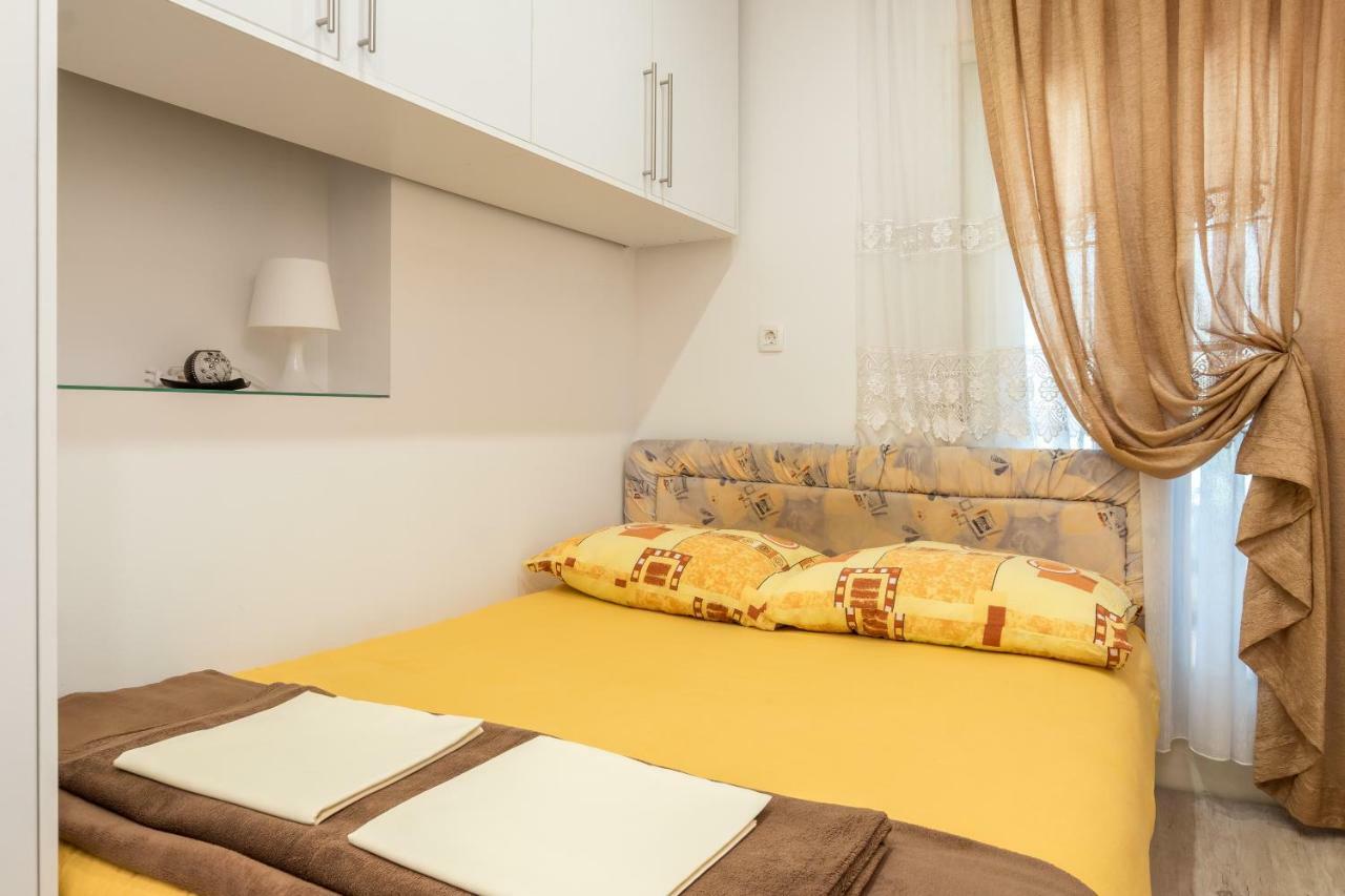 Apartments Ivan Kaštela Esterno foto